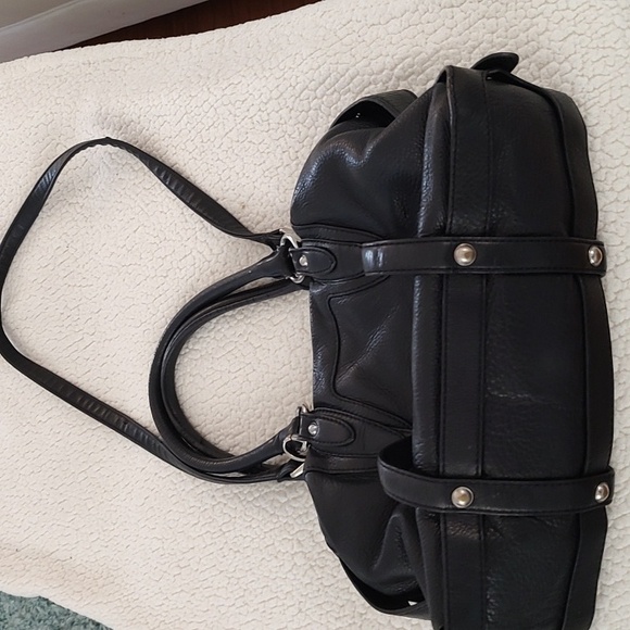 Michael kors Elegant Black Leather Handbag - Picture 2 of 9